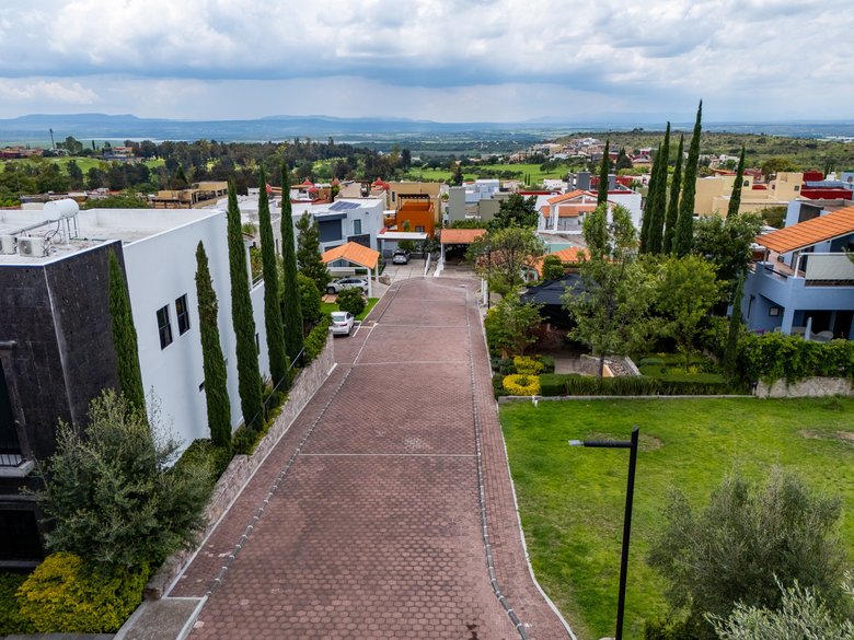 Lot Los Patios — 4 photos