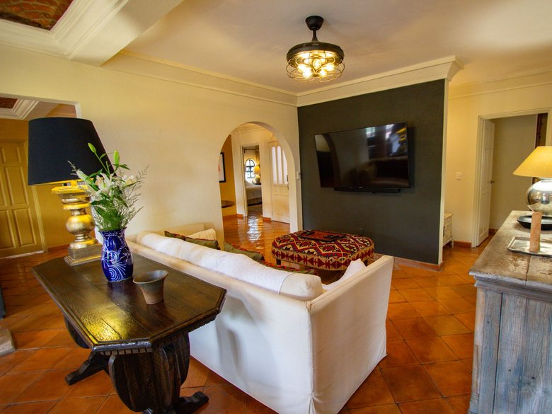 Condo Sto. Domingo — 3 photos