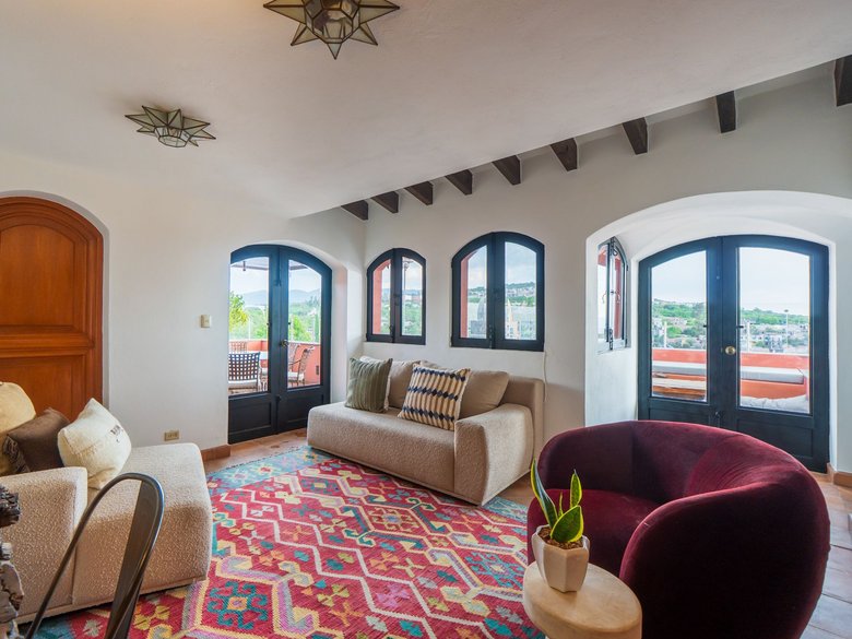 Casa Paraiso — 21 photos