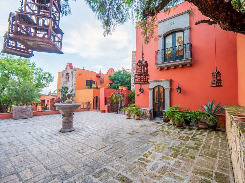 Casa Paraiso — 27 photos