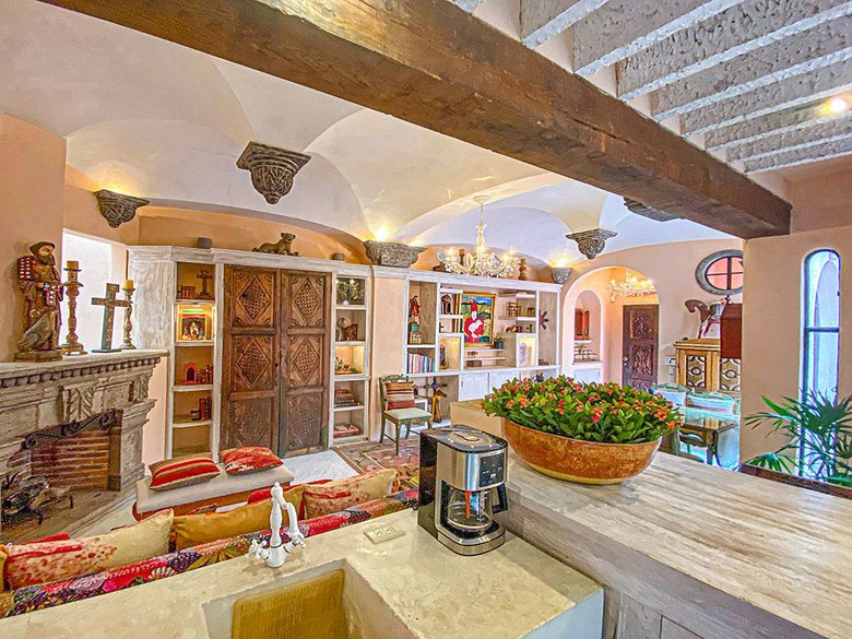 Casa Mariposa — 8 photos