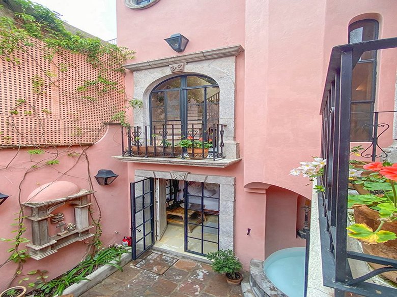 Casa Mariposa — 20 photos
