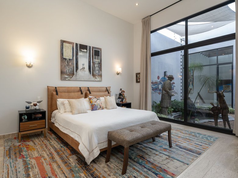 Casa Hoyo 13 — 20 photos