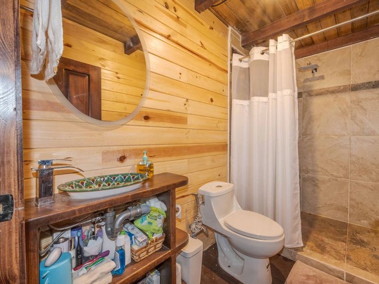 Cozy Cabin — 9 photos
