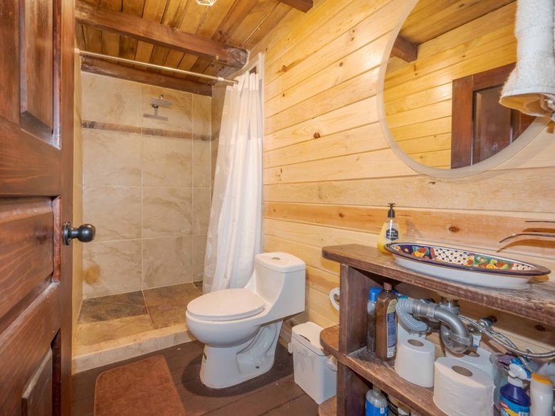 Cozy Cabin — 5 photos