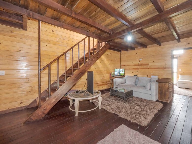 Cozy Cabin — 4 photos