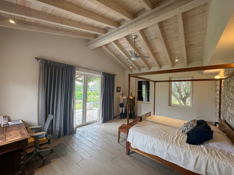 CASA VIÑEDO — 9 photos