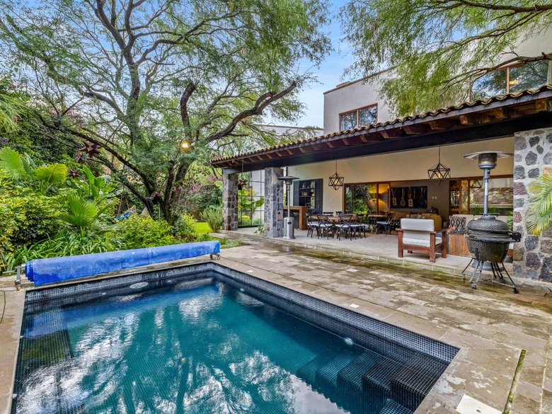 Huizaches Garden — 11 photos