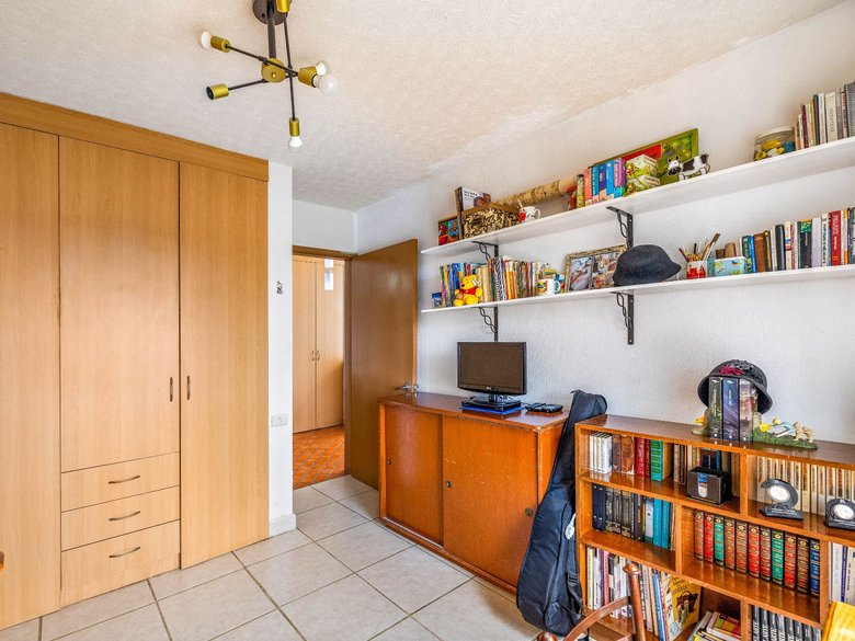 Casa Calle Llano 62 — 9 photos