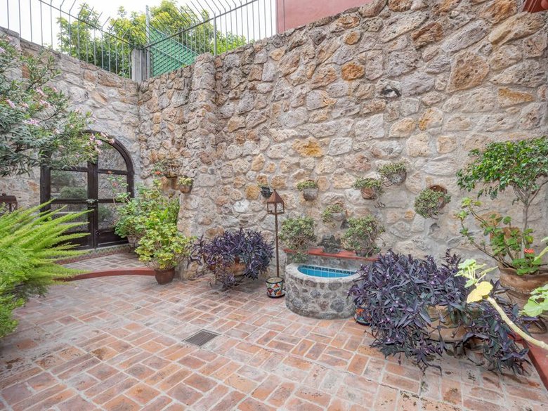 Casa Trueno — 19 photos