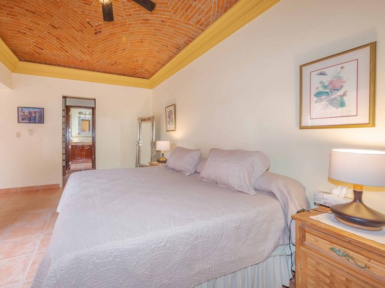 Casa Trueno — 16 photos