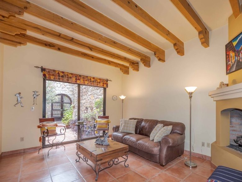 Casa Trueno — 6 photos