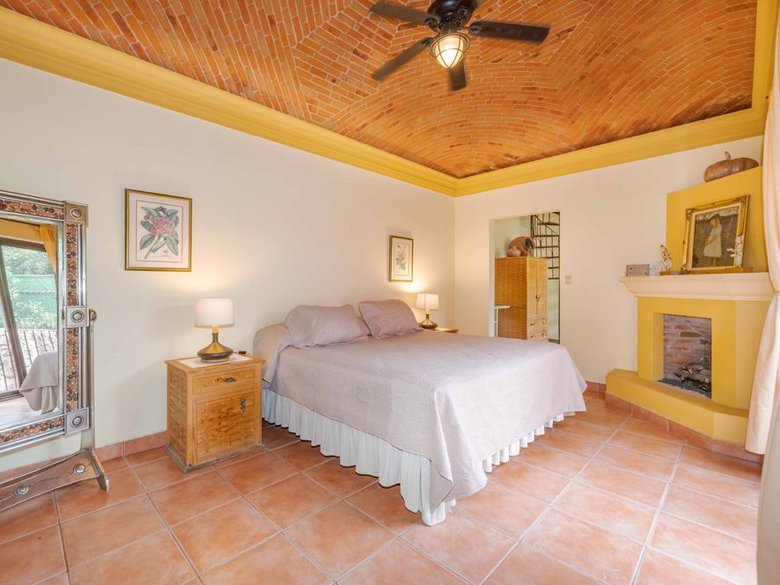 Casa Trueno — 15 photos