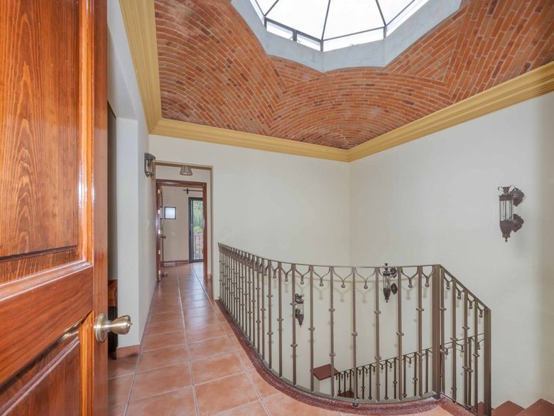 Casa Trueno — 13 photos