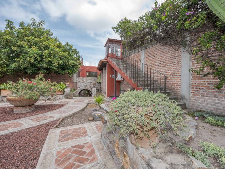 Casa Trueno — 23 photos