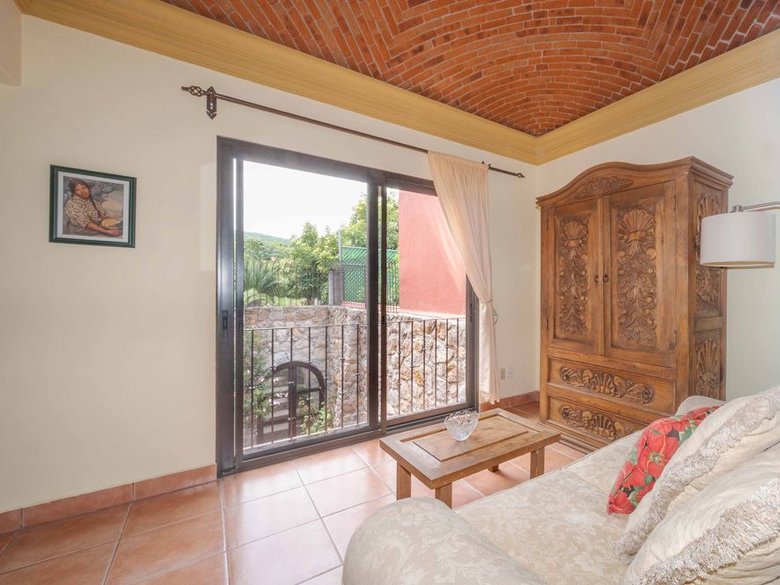 Casa Trueno — 14 photos
