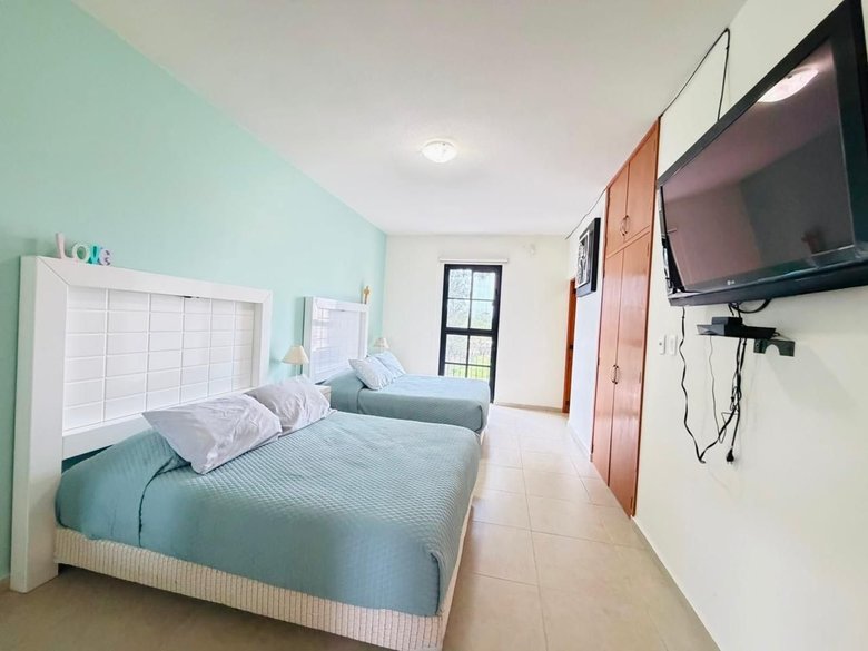 CASA EN CONDO LUNA — 2 photos