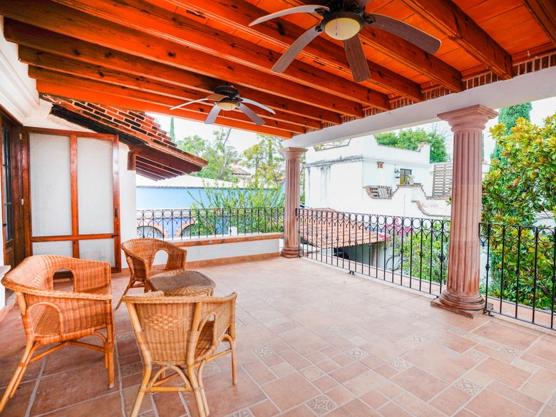 Casa Tesoro — 15 photos