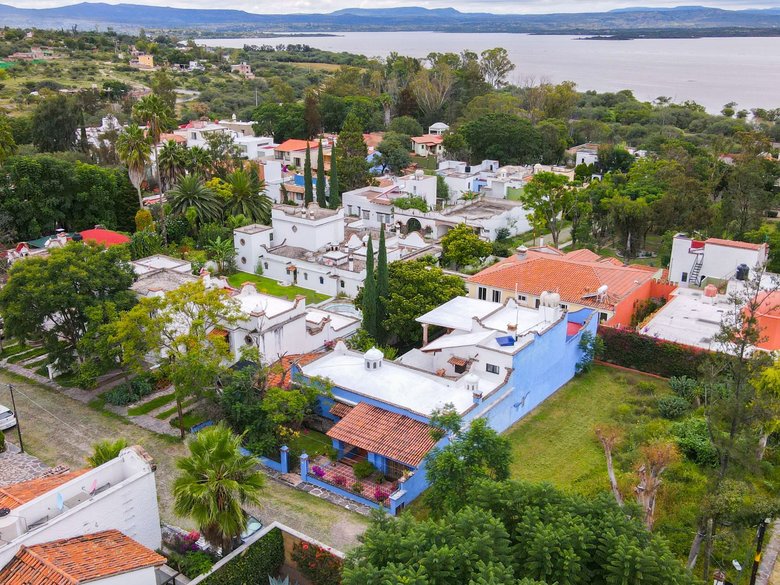 Casa Tesoro — 16 photos