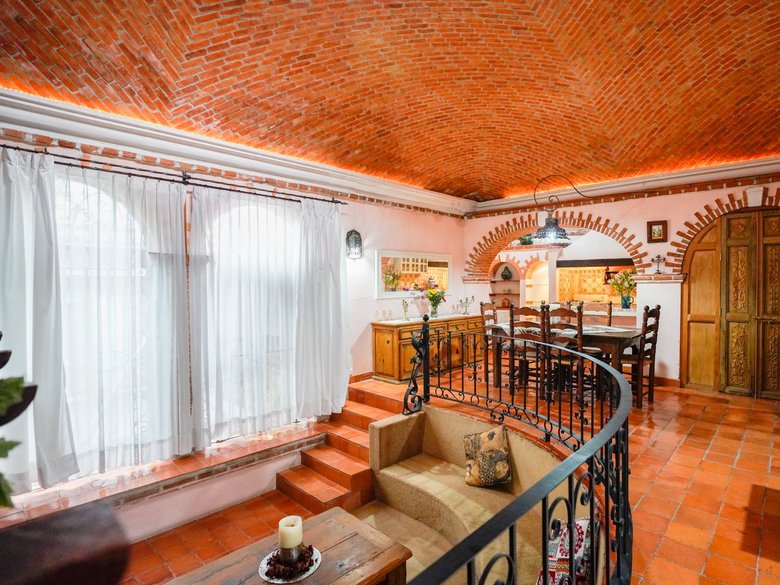 Casa Tesoro — 10 photos