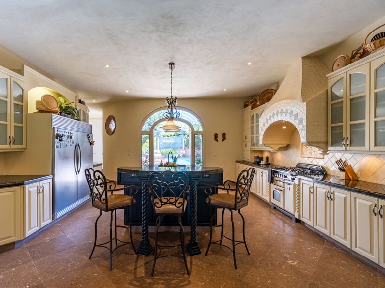CASA LAS PALMAS — 8 photos