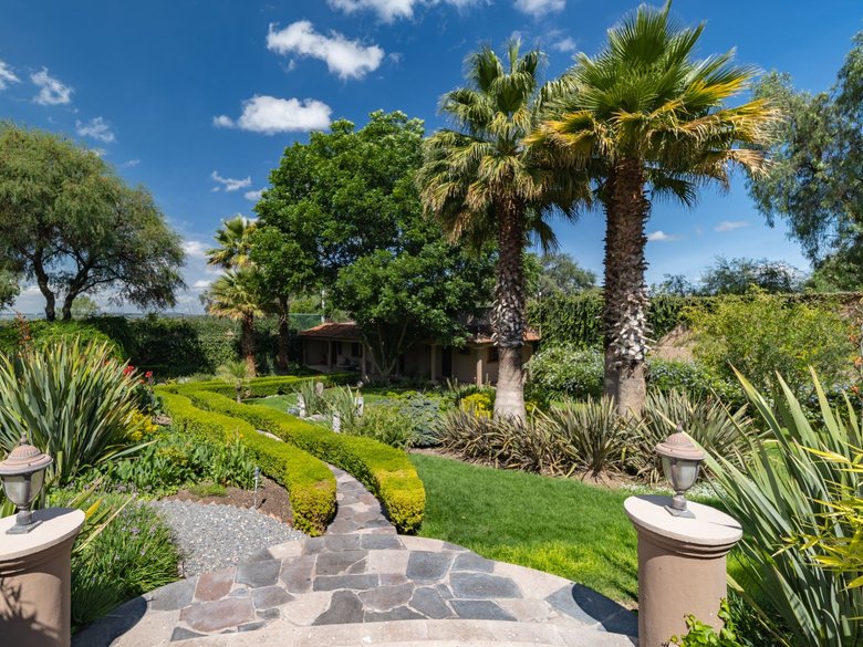 CASA LAS PALMAS — 15 photos