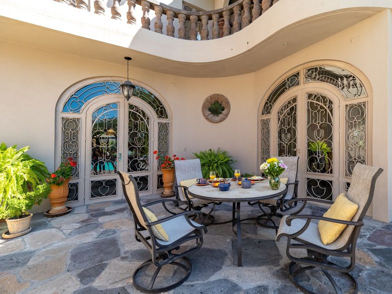 CASA LAS PALMAS — 11 photos