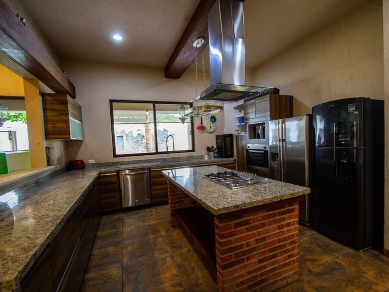 CASA SEVILLA — 5 photos
