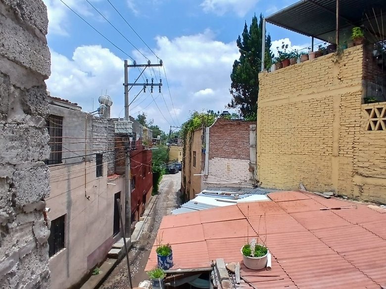 Fixer Upper Toro y Palmas — 5 photos