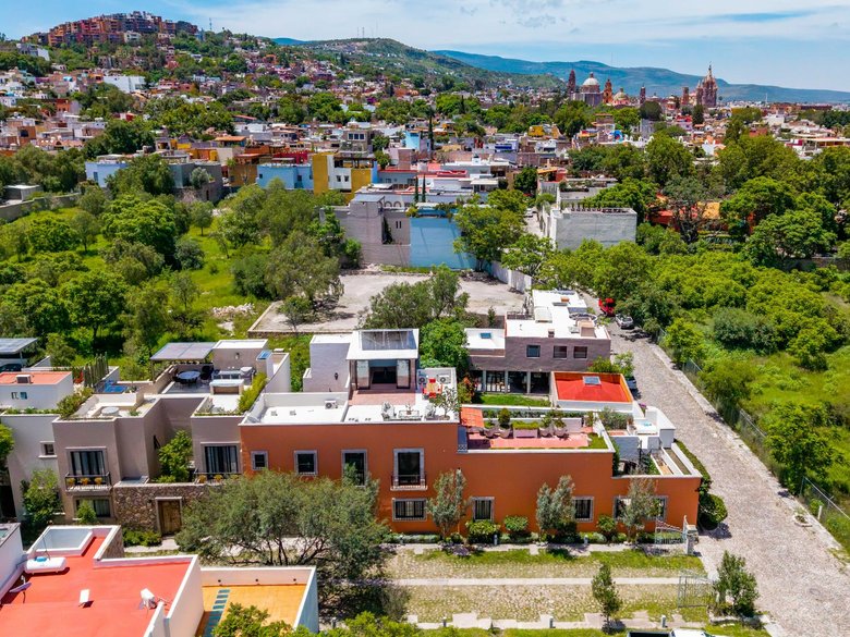 Casa de Gracias — 22 photos