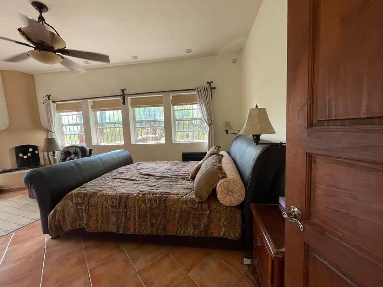 Casa Newell — 10 photos