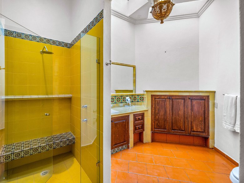 Allende Village - Villa #7 — 8 photos