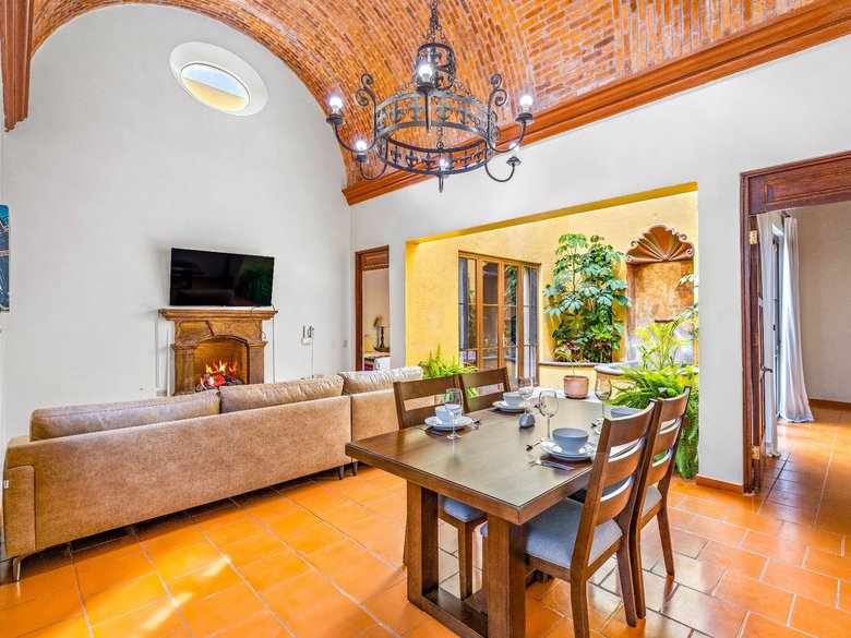 Allende Village - Villa #7 — 2 photos
