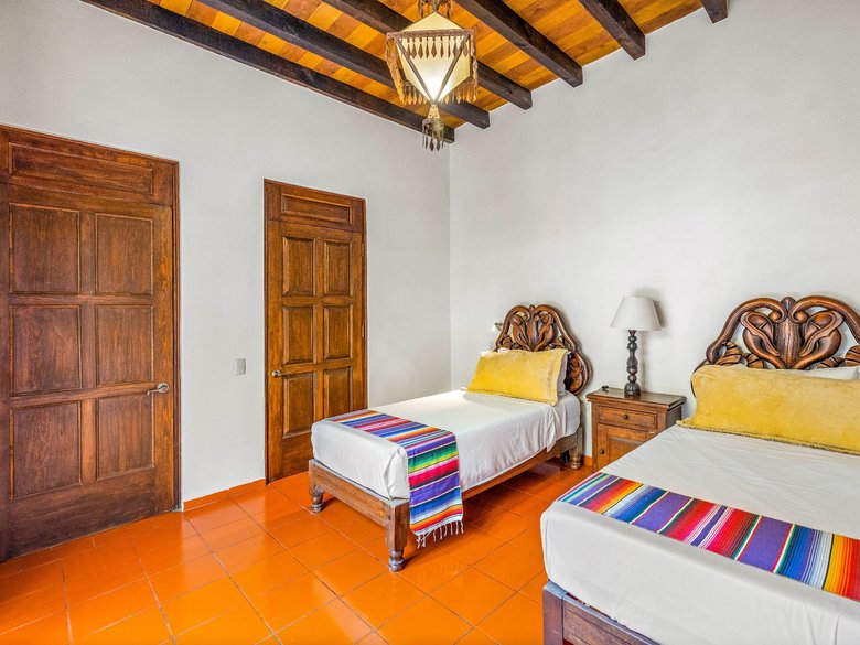 Allende Village - Villa #7 — 10 photos