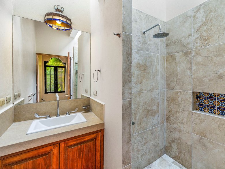 Allende Village - Villa #6 — 8 photos