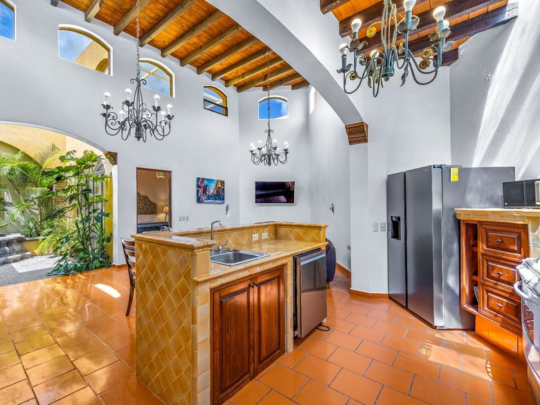 Allende Village - Villa #6 — 2 photos