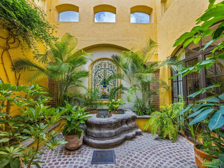 Allende Village - Villa #6 — 5 photos