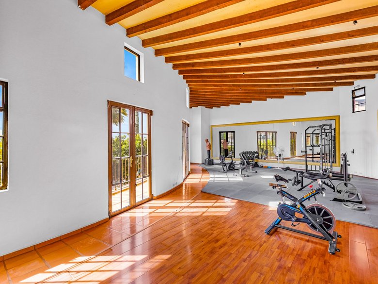Allende Village - Villa #6 — 21 photos