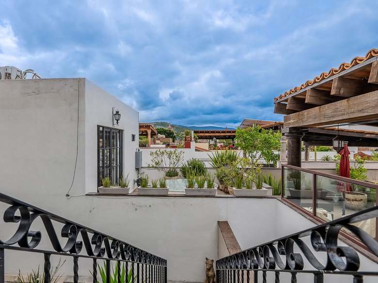 Casa de los Leones — 23 photos