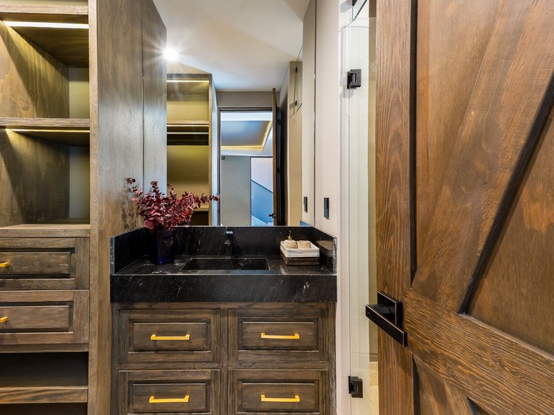 Casa Fairway 7 — 15 photos