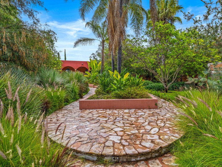 Casa Latona — 29 photos