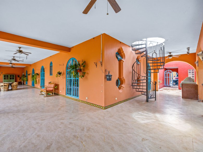 Casa Latona — 25 photos