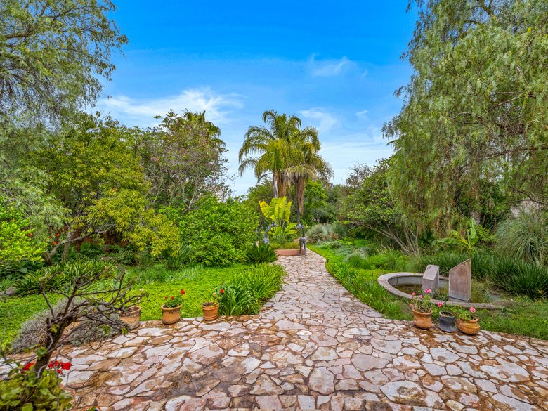 Casa Latona — 28 photos