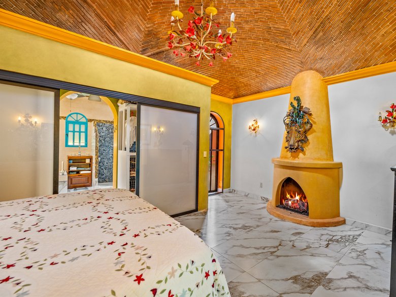 Casa Latona — 14 photos