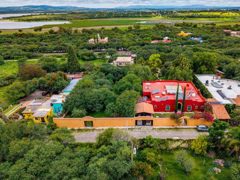 Casa Latona — 5 photos