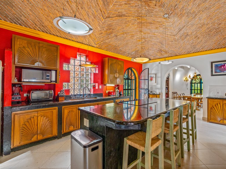 Casa Latona — 11 photos