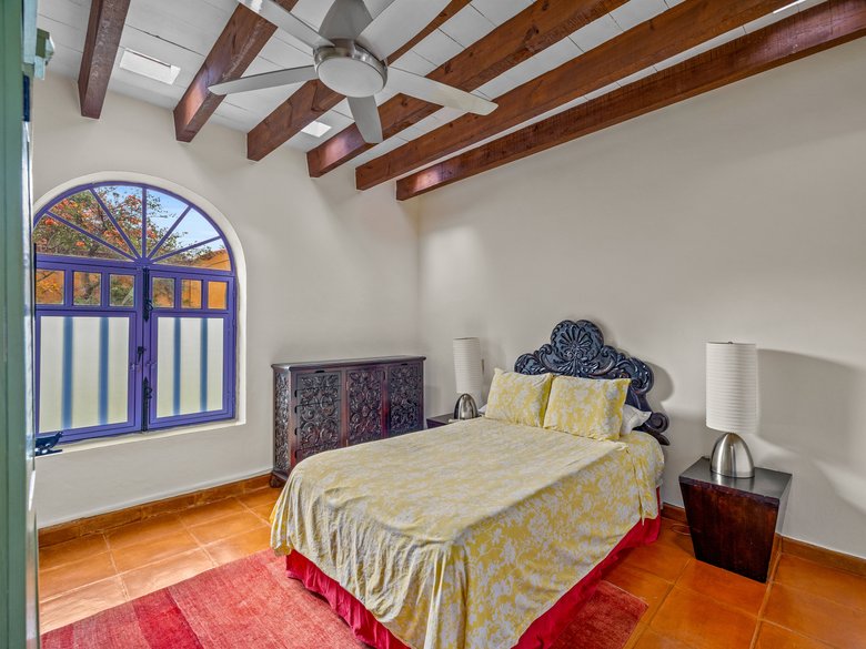 Casa Latona — 18 photos