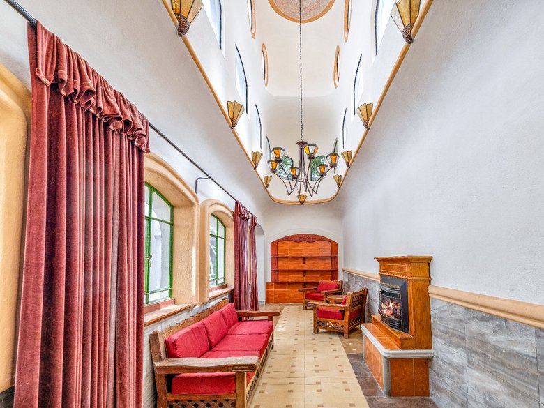 CASA NOUVEAU — 7 photos