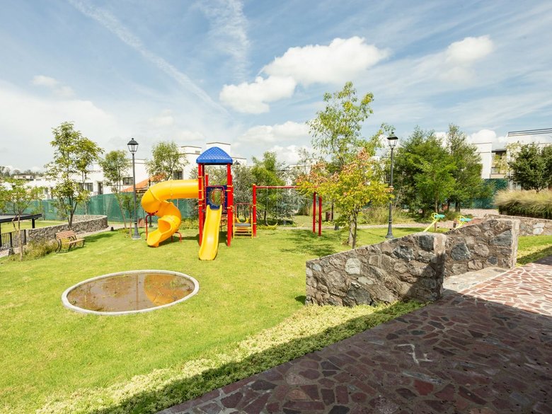 CONDOMINIO MONTECARLO LANTANA — 3 photos