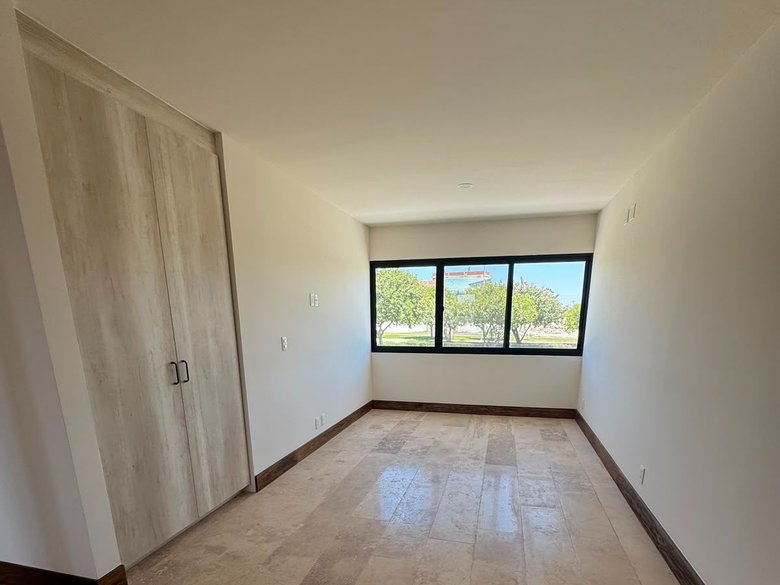 CONDOMINIO MONTECARLO LANTANA — 5 photos